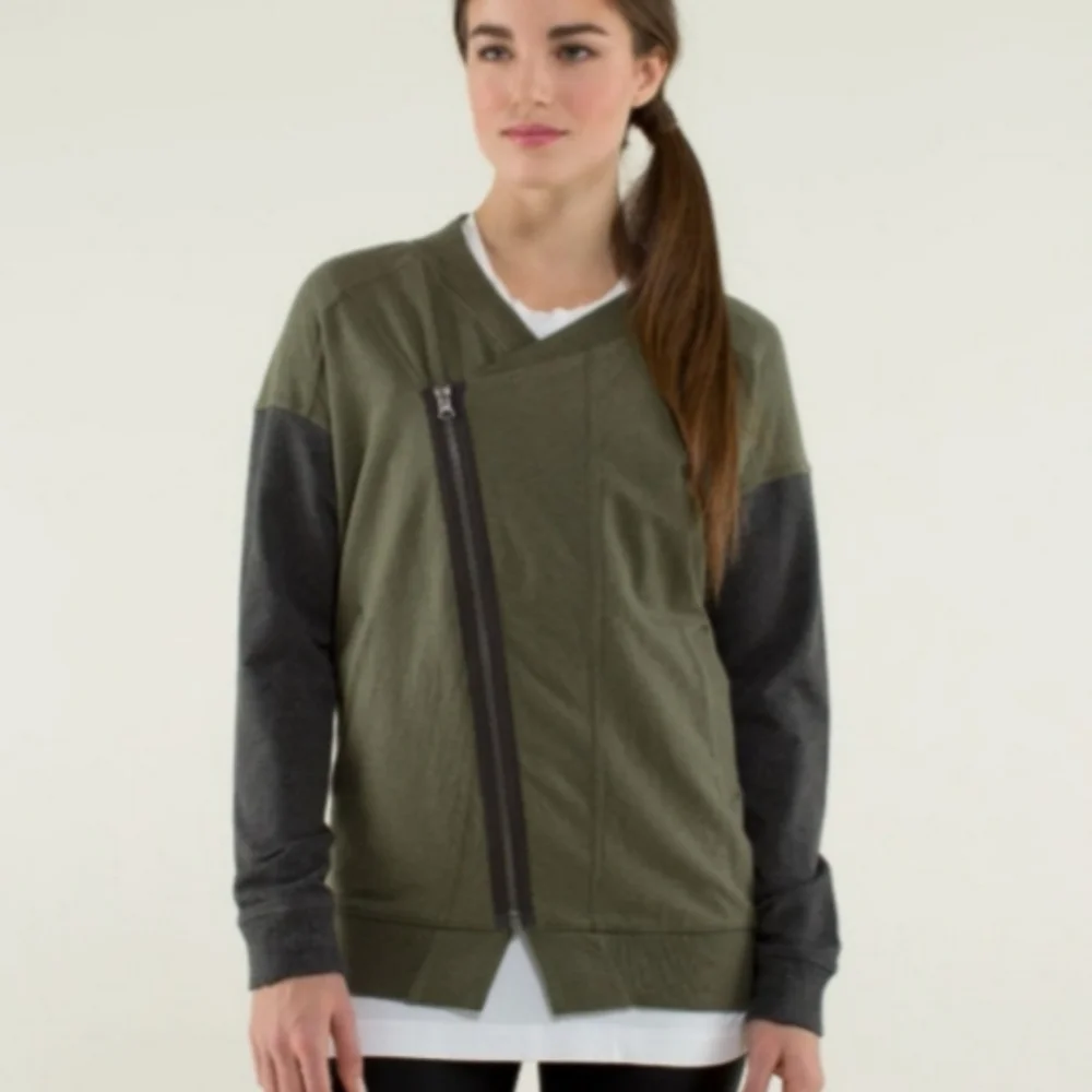 🆕️Lululemon Mula Bundle Wrap